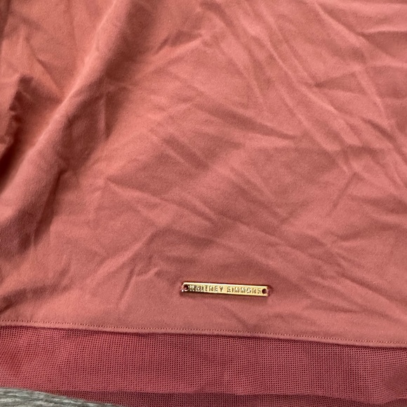 Gymshark Pink Crop Top Like New - Picture 2 of 8